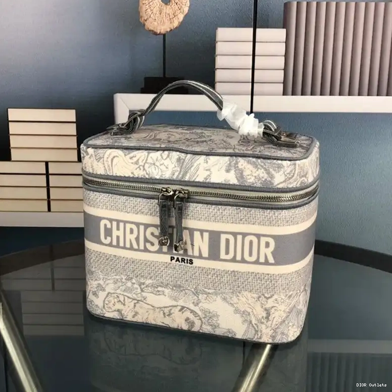 Hot Motif DiorTravel Vanity Canvas de Jouy Medium Case Toile Grey 0510